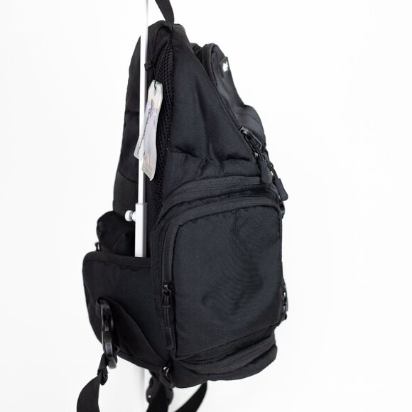 NWT Sling Camera Backpack QIPI Black with Purple Interior - Picture 7 of 15